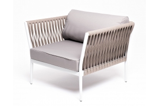 «Касабланка» кресло плетеное из роупа, основание дуб, каркас алюминий светло-серый (RAL7035) муар, роуп серо-коричневый 23мм, ткань серая